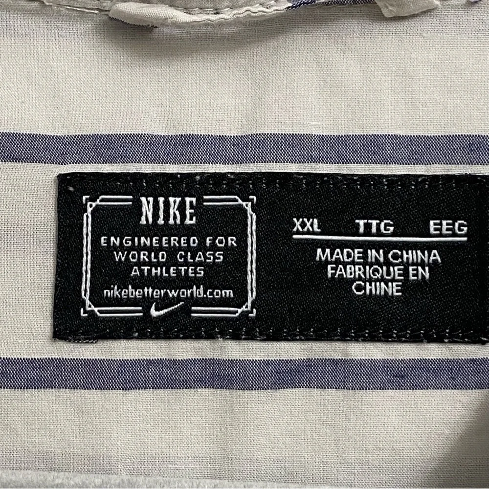 Nike men’s cream